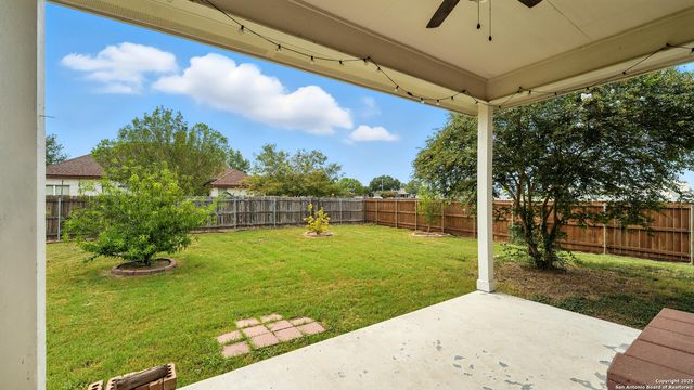 637 Topaz, Seguin, TX 78155