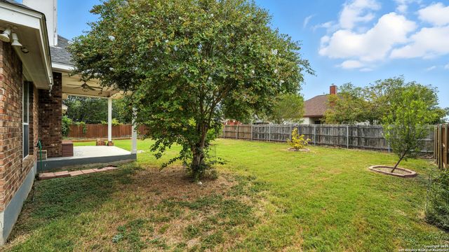 637 Topaz, Seguin, TX 78155