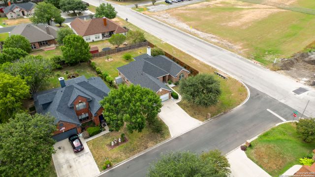 637 Topaz, Seguin, TX 78155