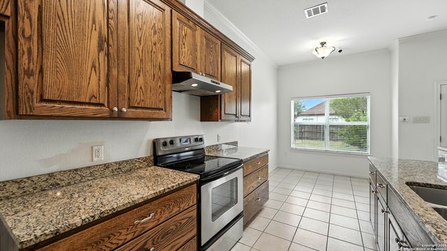 637 Topaz, Seguin, TX 78155