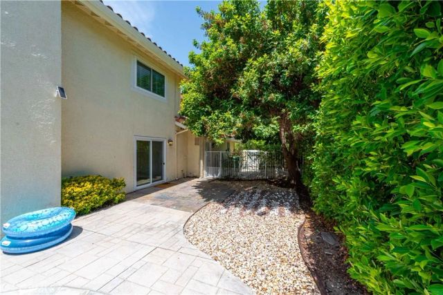 3514 Three Springs Drive, Westlake Village, CA 91361