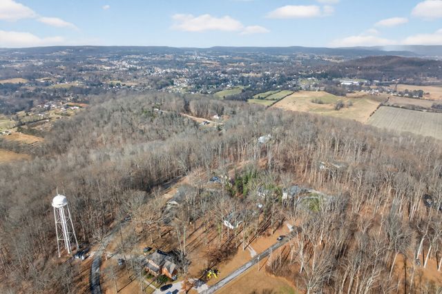 167 Seminole Ln, Sparta, TN 38583