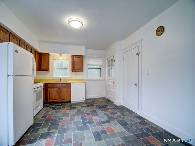 20 Homestead Avenue, Hamden, CT 06514