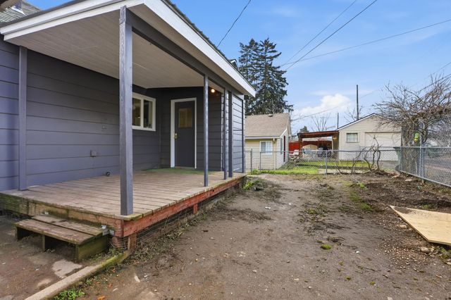 3928 W Longfellow Ave, Spokane, WA 99205