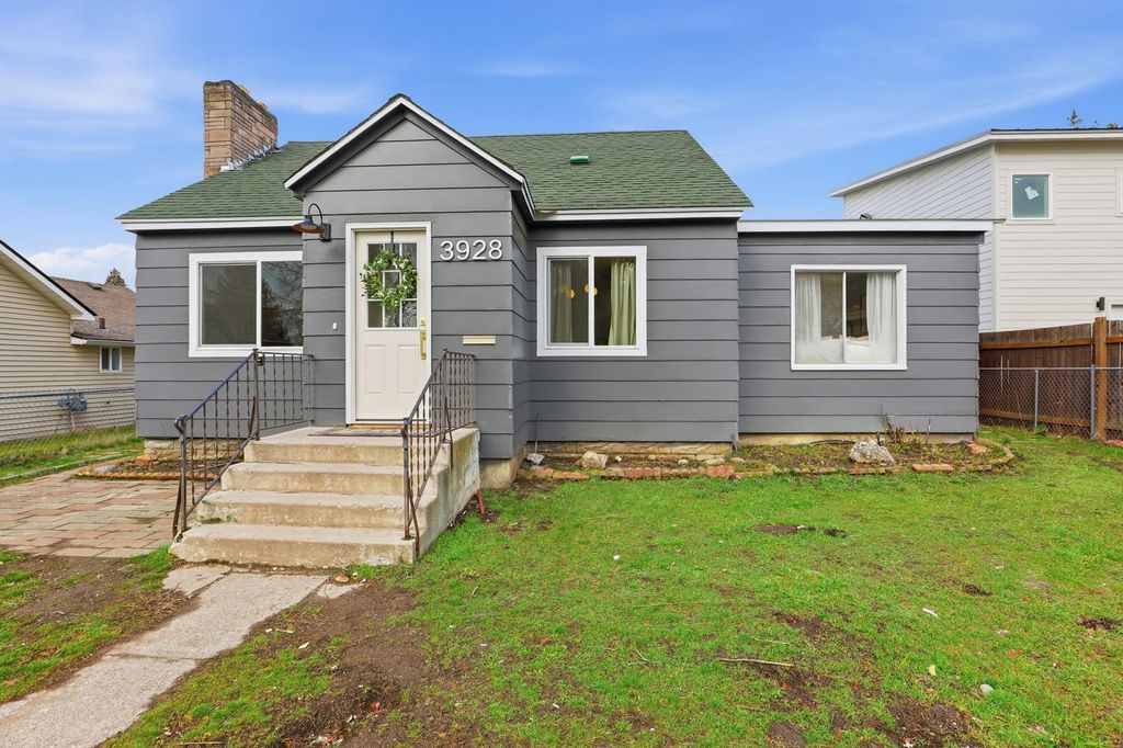 3928 W Longfellow Ave, Spokane, WA 99205