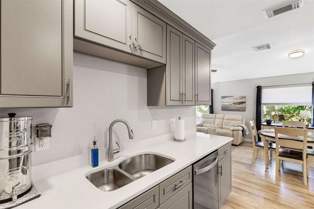 248 51ST STREET CIRCLE E, Palmetto, FL 34221