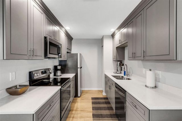 248 51ST STREET CIRCLE E, Palmetto, FL 34221