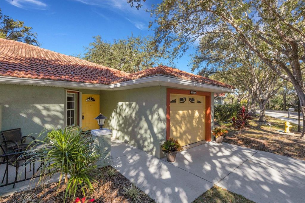 Image 2 of property listing at 248 51ST STREET CIRCLE E, Palmetto, FL 34221