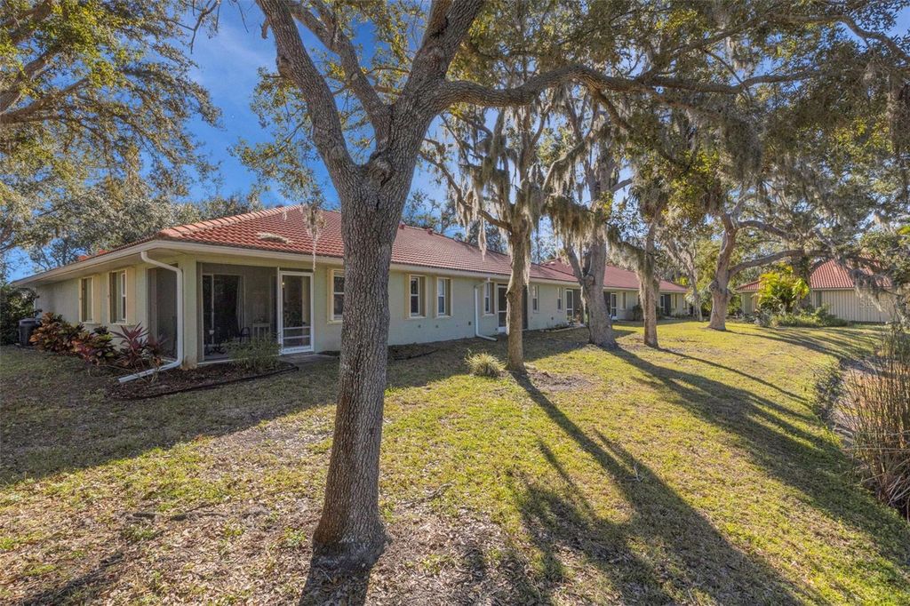 Image 35 of property listing at 248 51ST STREET CIRCLE E, Palmetto, FL 34221
