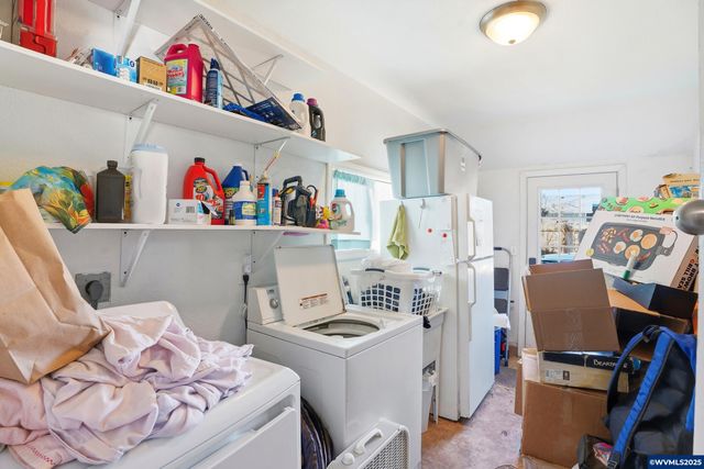 789 Hall St, Woodburn, OR 97071