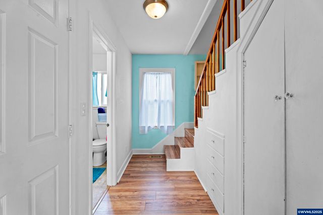 789 Hall St, Woodburn, OR 97071