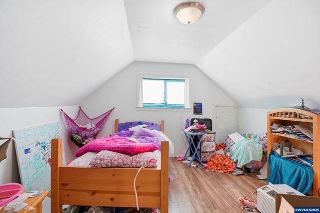 789 Hall St, Woodburn, OR 97071