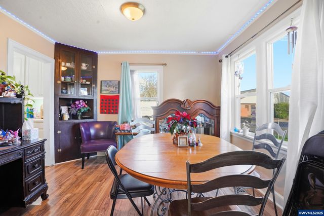 789 Hall St, Woodburn, OR 97071