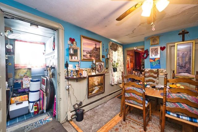 898 Main Road, Tiverton, RI 02878