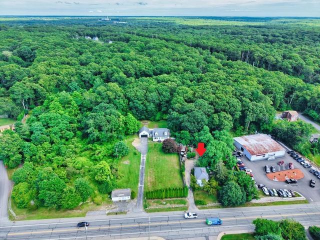 898 Main Road, Tiverton, RI 02878