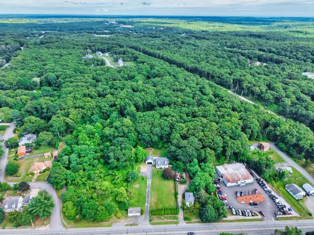 898 Main Road, Tiverton, RI 02878