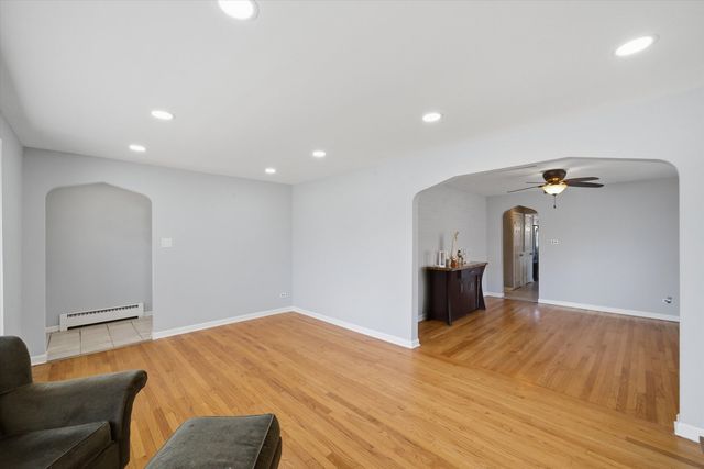 3448 W 73rd Street, Chicago, IL 60629