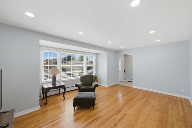 3448 W 73rd Street, Chicago, IL 60629