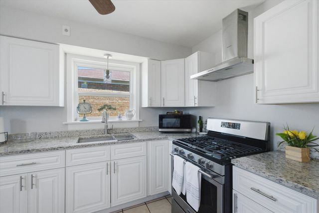 3448 W 73rd Street, Chicago, IL 60629