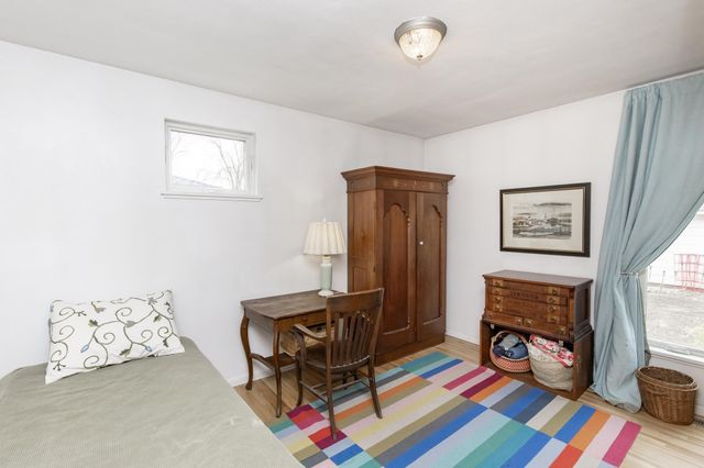 433 Elmwood Avenue S, Fargo, ND 58103
