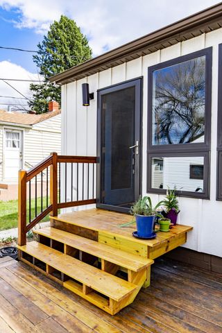 433 Elmwood Avenue S, Fargo, ND 58103
