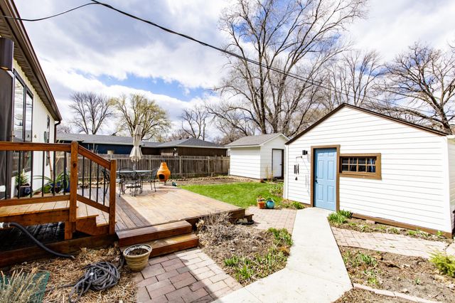 433 Elmwood Avenue S, Fargo, ND 58103