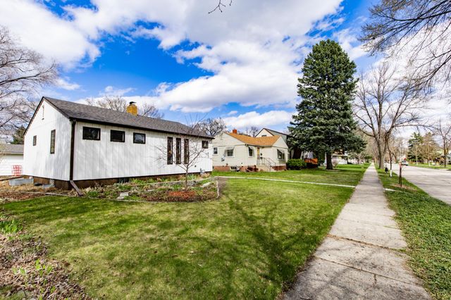 433 Elmwood Avenue S, Fargo, ND 58103