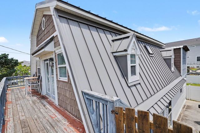 314 26th Ave N, North Myrtle Beach, SC 29582