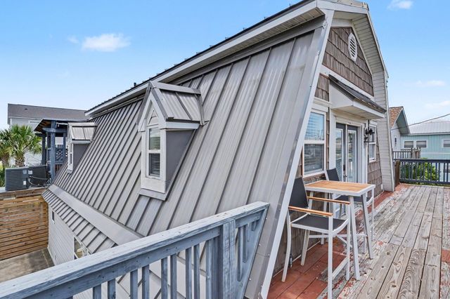 314 26th Ave N, North Myrtle Beach, SC 29582