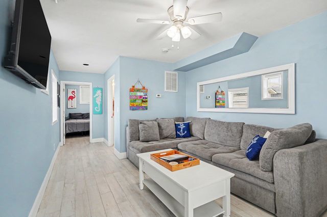 314 26th Ave N, North Myrtle Beach, SC 29582