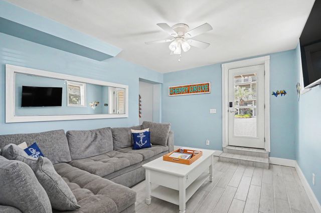 314 26th Ave N, North Myrtle Beach, SC 29582