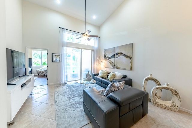 5658 NW 125th Avenue, Parkland, FL 33076