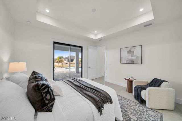 332 SW 26th AVE, Cape Coral, FL 33991