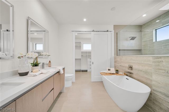 332 SW 26th AVE, Cape Coral, FL 33991