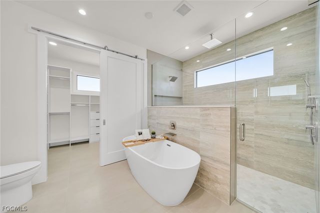 332 SW 26th AVE, Cape Coral, FL 33991