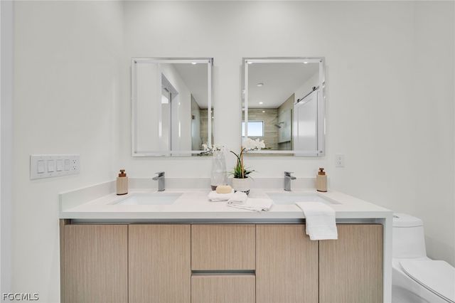 332 SW 26th AVE, Cape Coral, FL 33991