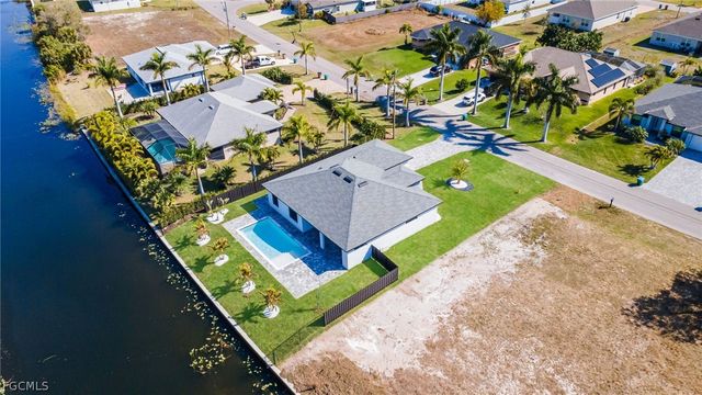 332 SW 26th AVE, Cape Coral, FL 33991