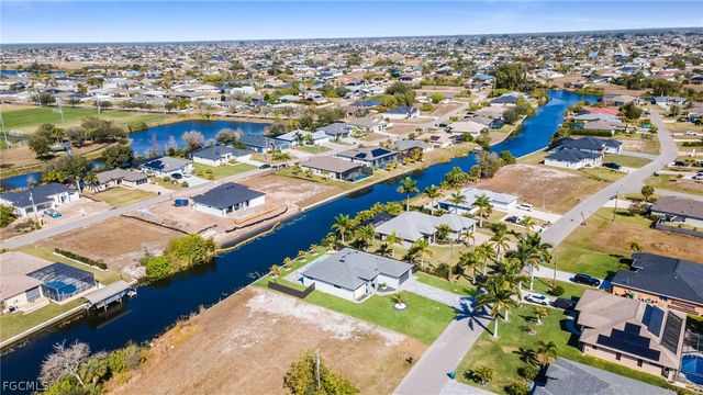 332 SW 26th AVE, Cape Coral, FL 33991