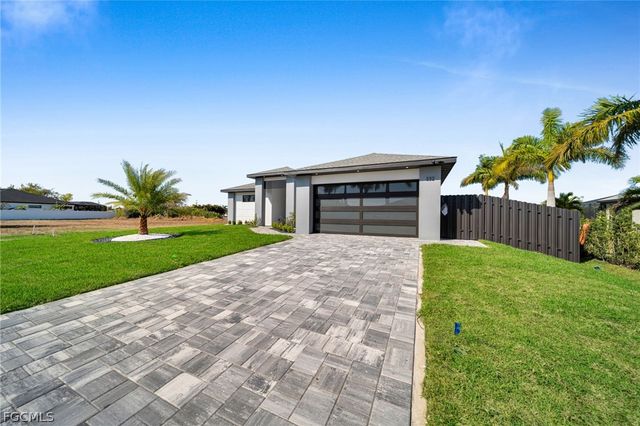 332 SW 26th AVE, Cape Coral, FL 33991