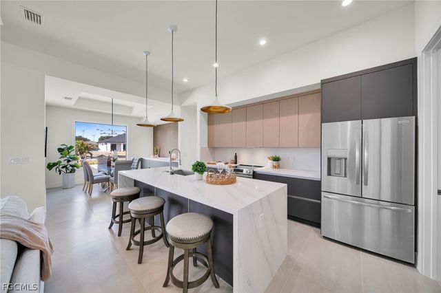 332 SW 26th AVE, Cape Coral, FL 33991