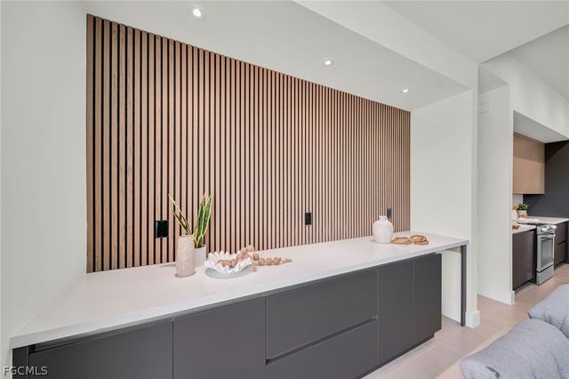 332 SW 26th AVE, Cape Coral, FL 33991