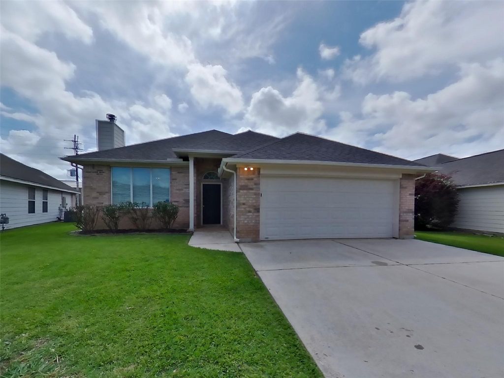 138 Snug Harbor Drive, Conroe, TX 77356