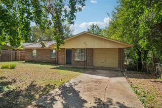 308 E Cloud Street, Bristow, OK 74010