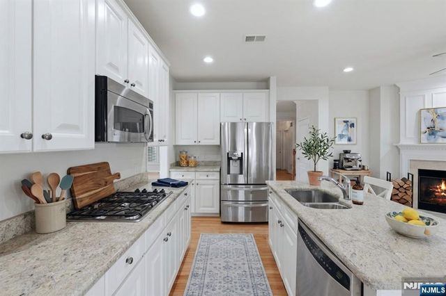 96 Hickory Hill Boulevard 1205, Totowa, NJ 07512