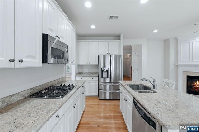 96 Hickory Hill Boulevard 1205, Totowa, NJ 07512