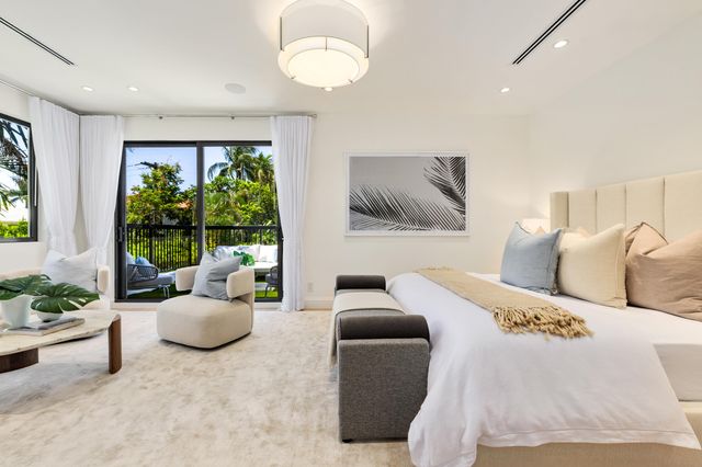 260 Everglade Avenue, Palm Beach, FL 33480