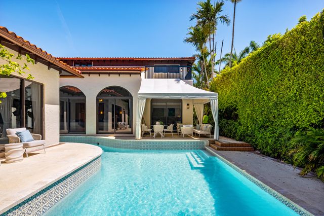 260 Everglade Avenue, Palm Beach, FL 33480
