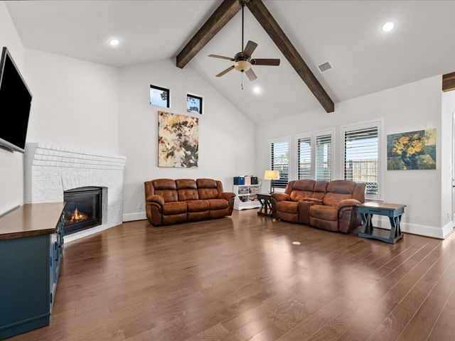 605 Ashbrook Ridge Lane, Pinehurst, TX 77362