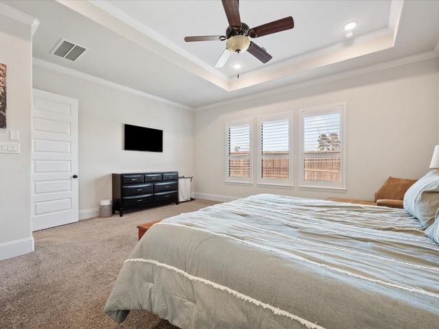 605 Ashbrook Ridge Lane, Pinehurst, TX 77362