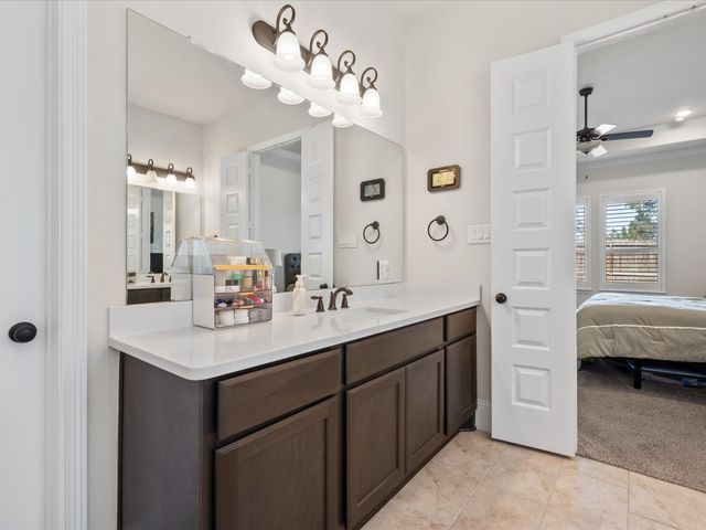 605 Ashbrook Ridge Lane, Pinehurst, TX 77362